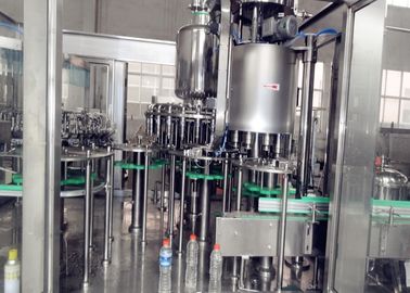 Safe Commercial Bottling Equipment , 2500kg/H Automatic Bottle Filling Machine